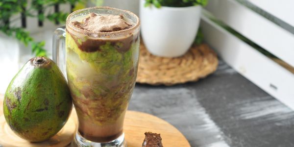 Avokado čokolada shake